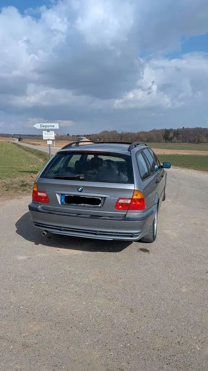 Gebraucht BMW 318 Sport Line 143 PS (105 kW) 2004 Grau Kombi