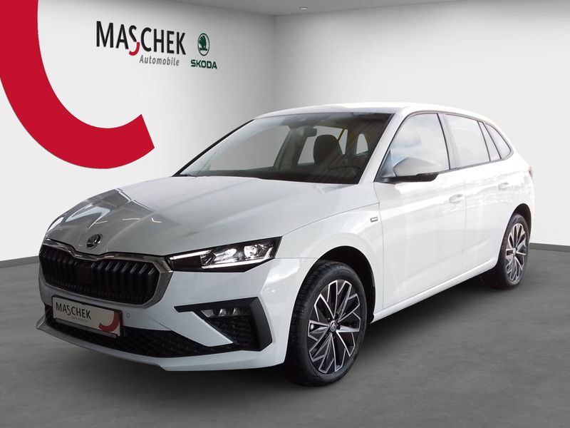 Weiß Gebraucht 2022 Skoda Scala Drive Kleinwagen | 22.880 € (Teuer) - Bild 1/4