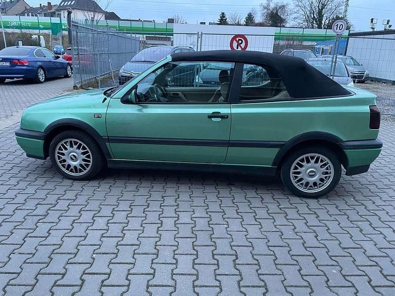 Gebraucht VW Golf Cabriolet 90 PS (66 kW) 1993 Grün Cabrio