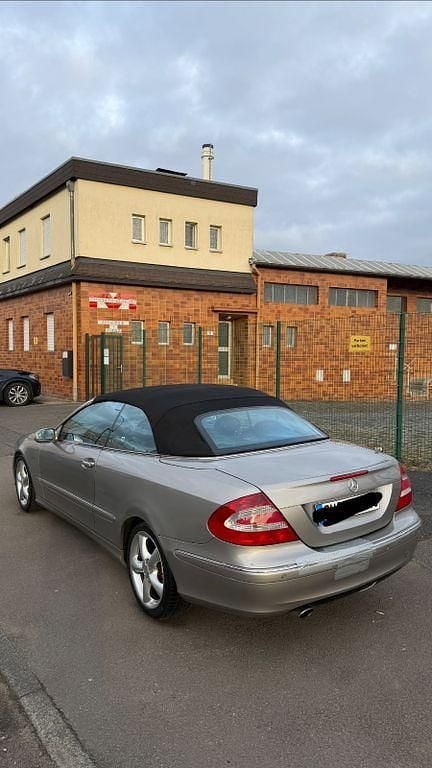 Gebraucht Mercedes CLK200 Avantgarde 163 PS (119 kW) 2005 Silber Cabrio