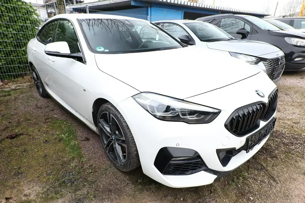 Gebraucht BMW 218 M Sport 136 PS (100 kW) 2020 Alpinweiß Coupé