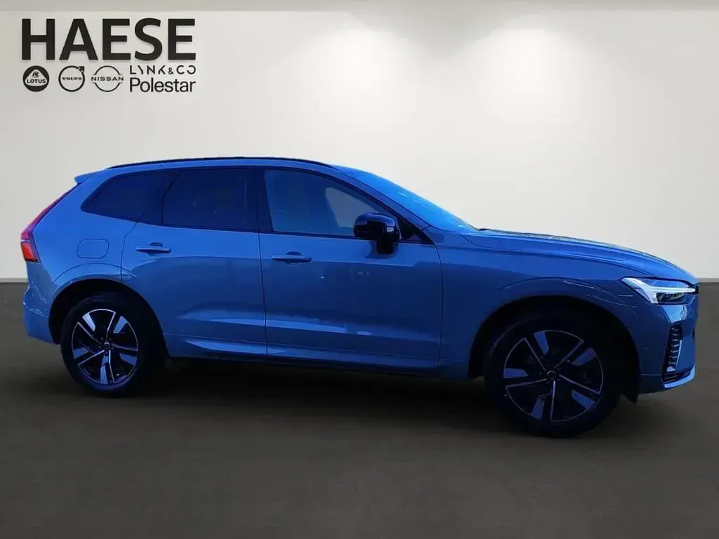 Gebraucht Volvo XC60 Plus 250 PS (183 kW) 2025 Grau SUV