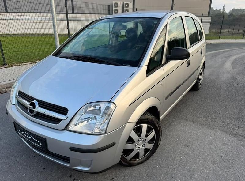 Silber Gebraucht 2003 Opel Meriva Van / Kleinbus | 1.890 € (Etwas zu teuer) - Bild 1/4