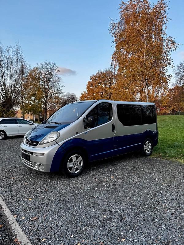 Gebraucht Opel Vivaro Edition 110 PS (80 kW) 2005 Andere farben Van / Kleinbus