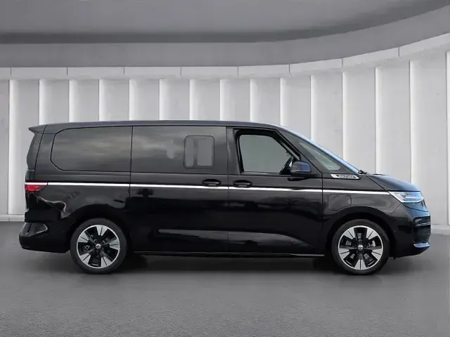 Second-hand VW T7 245 CP (180 kW) 2025 Negru Van