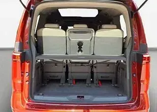 Gebraucht VW Multivan Life 150 PS (110 kW) 2023 Fortanarot metallic Van / Kleinbus