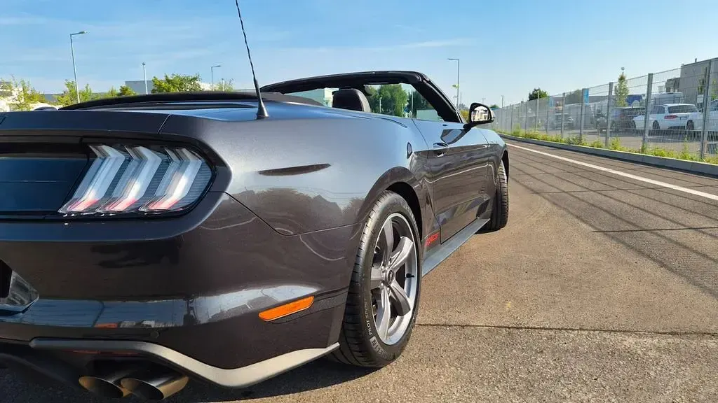 Gebraucht Ford Mustang GT Convertible 449 PS (330 kW) 2023 Grau Cabrio