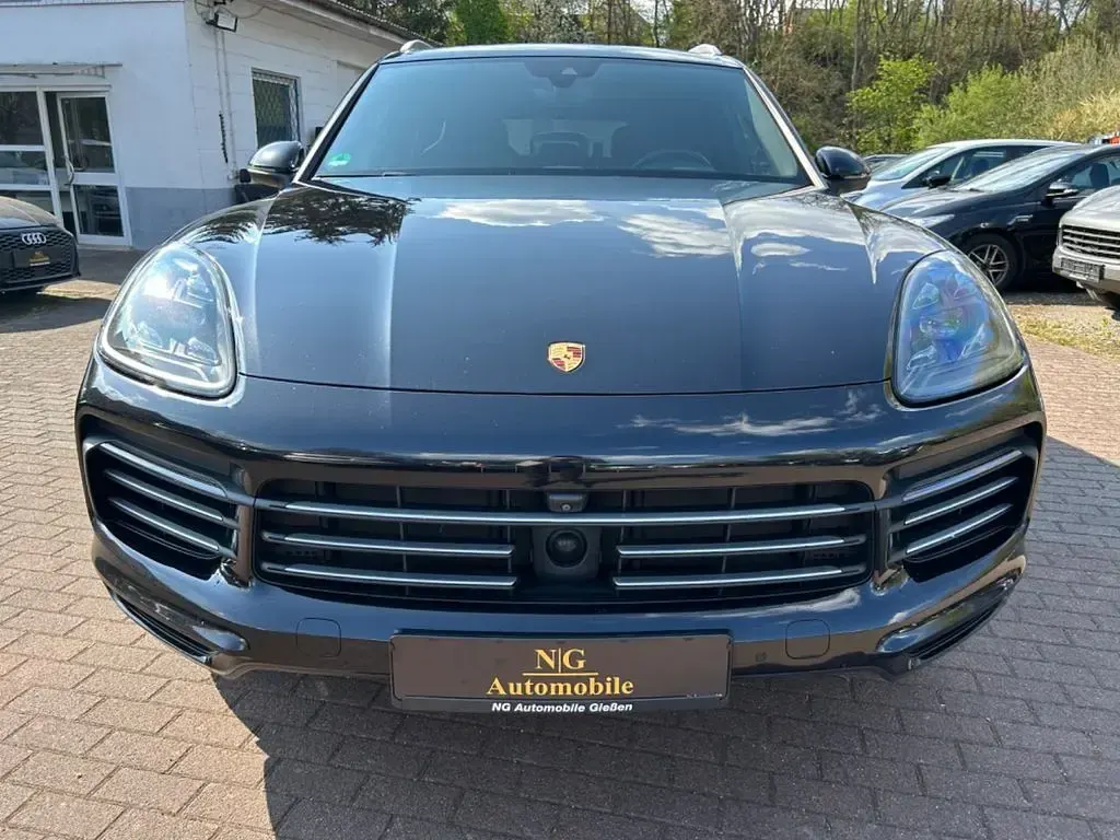Gebraucht Porsche Cayenne Chrono 441 PS (324 kW) 2018 Schwarz SUV