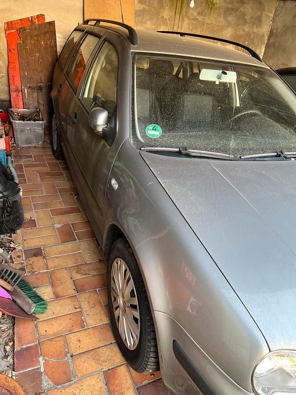 Gebraucht VW Golf IV 55 PS (40 kW) 2003 Silber Kombi