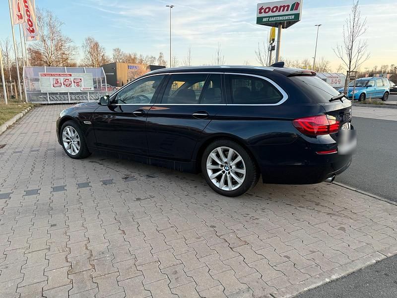 Gebraucht BMW 535 Luxury Line 2014 Blau Kombi