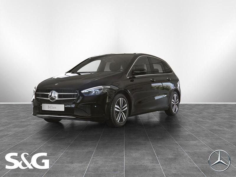 Unilack nachtschwarz Gebraucht 2020 Mercedes B180 Progressive Van / Kleinbus | 22.990 € (Guter Preis) - Bild 1/4