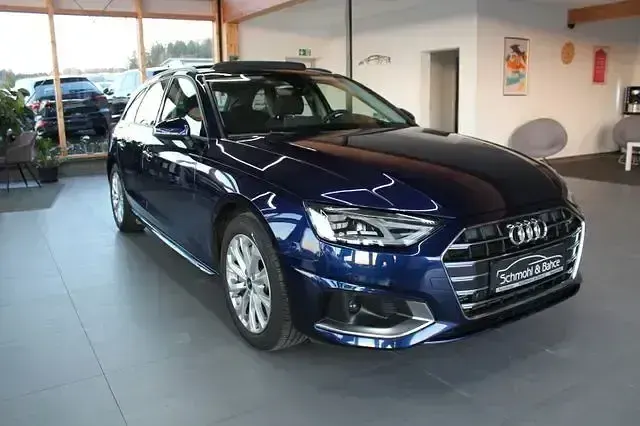 Używany Audi A4 Advanced 204 KM (150 kW) 2022 Niebieski Kombi