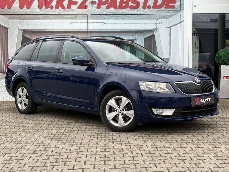 Gebraucht Skoda Octavia 179 PS (131 kW) 2015 Blau Kleinwagen