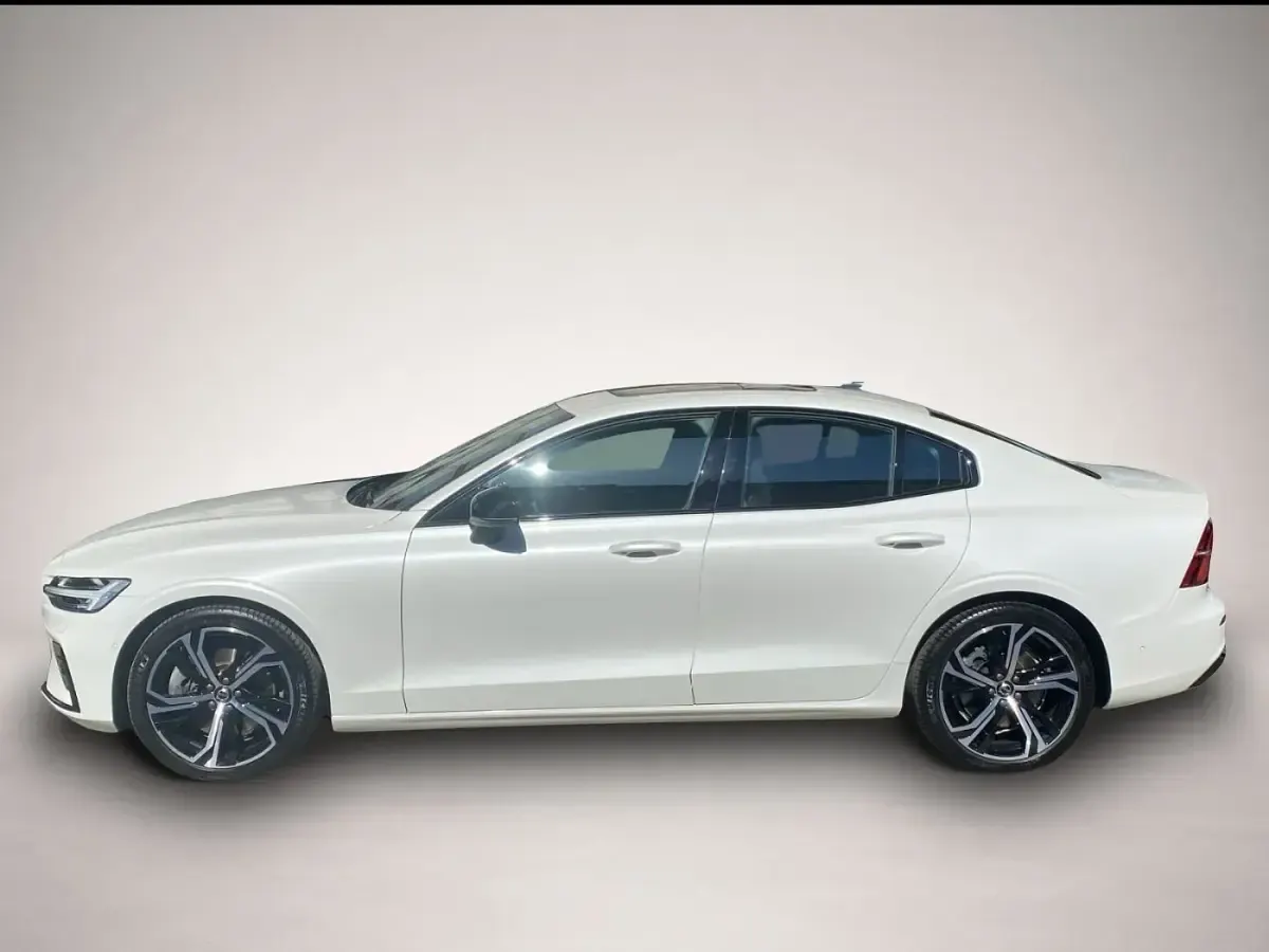 Gebraucht Volvo S60 Ultimate 250 PS (183 kW) 2023 Weiß Limousine