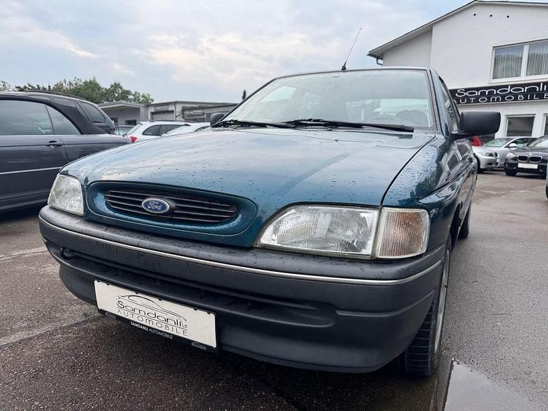 Blau Gebraucht 1994 Ford Escort Limousine | 3.750 € - Bild 1/4