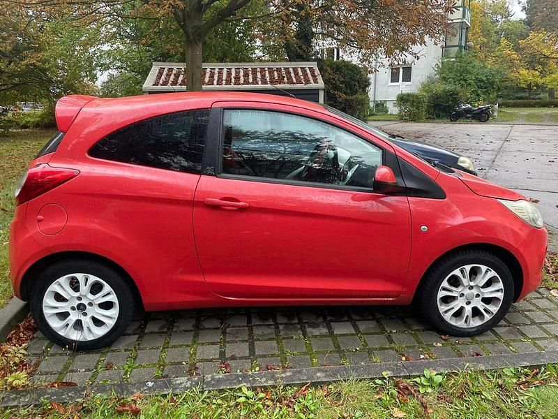 Rot Gebraucht 2009 Ford Ka Kleinwagen | 1.900 € (Guter Preis) - Bild 1/4