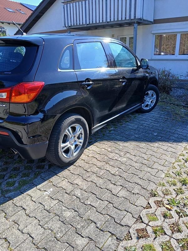 Gebraucht Mitsubishi ASX 150 PS (110 kW) 2012 Schwarz SUV