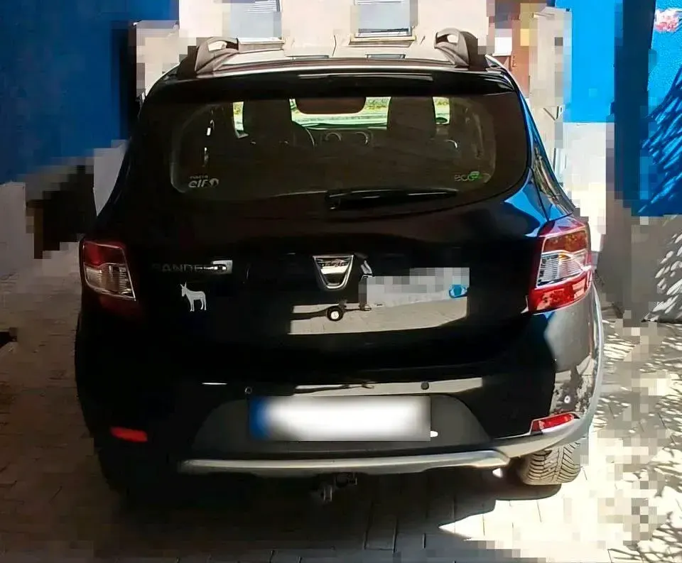 Gebraucht Dacia Sandero Stepway 90 PS (66 kW) 2013 Schwarz Limousine