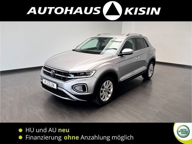 Silver metallic Gebraucht 2024 VW T-Roc Style SUV | 28.990 € (Superpreis) - Bild 1/4