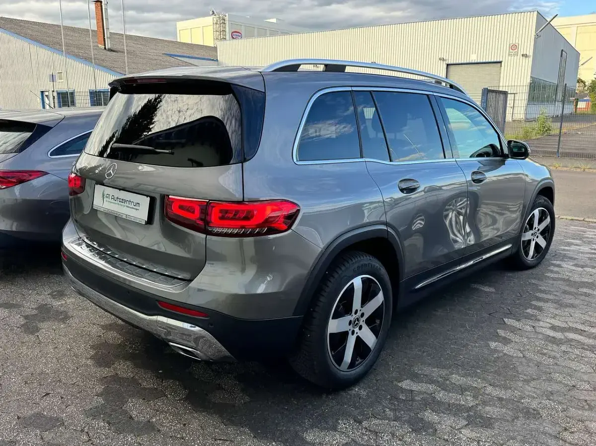 Gebraucht Mercedes GLB200 Progressive 150 PS (110 kW) 2020 Mountaingrau met. SUV