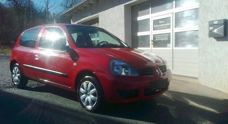 Gebraucht Renault Clio II 58 PS (42 kW) 2007 Rot Kleinwagen