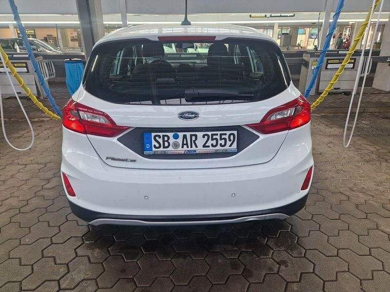 Weiß Gebraucht 2019 Ford Fiesta Active Limousine | 10.300 € (Fairer Preis) - Bild 1/4