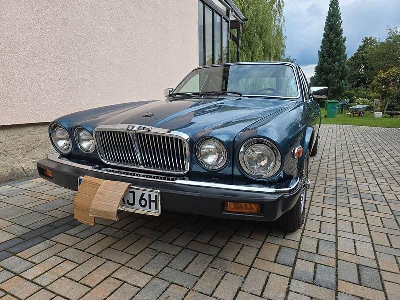 Gebraucht Jaguar XJ6 205 PS (150 kW) 1986 Blau Limousine