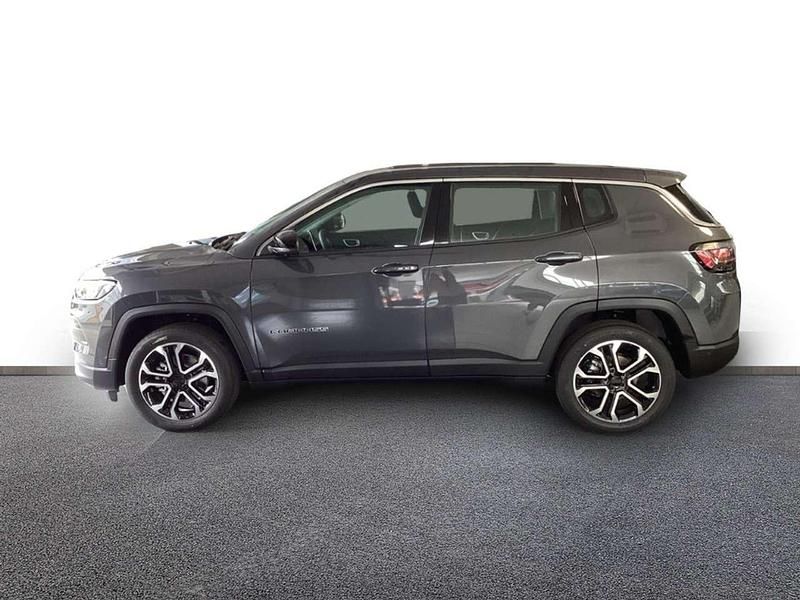 Gebraucht Jeep Compass Altitude 131 PS (96 kW) 2025 Grau SUV
