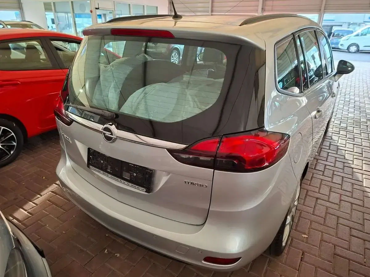 Gebraucht Opel Zafira Tourer Edition 140 PS (102 kW) 2012 Silber Van / Kleinbus