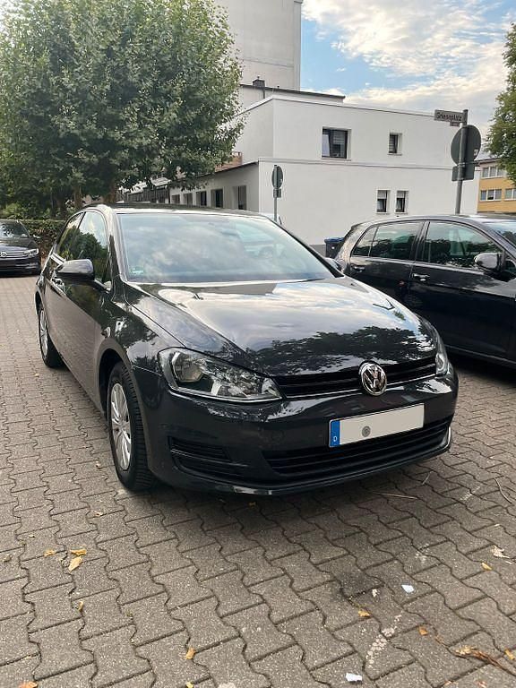 Grau Gebraucht 2016 VW Golf VII Limousine | 7.200 € (Superpreis) - Bild 1/4