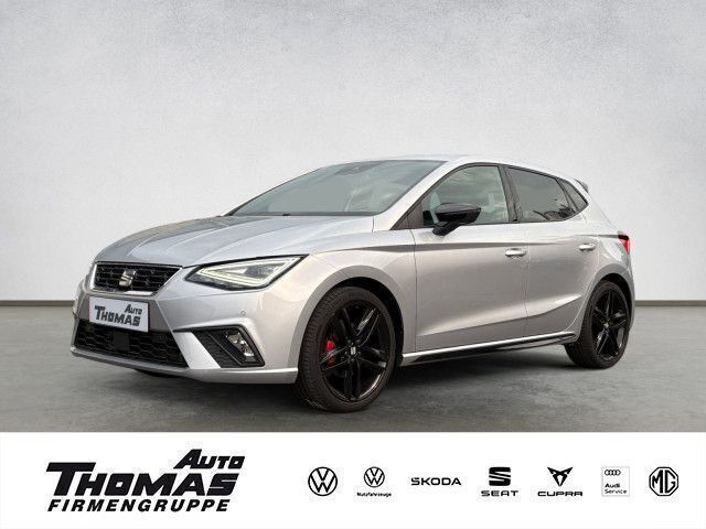 "urban" silber Gebraucht 2022 Seat Ibiza Black Edition Limousine | 22.380 € (Fairer Preis) - Bild 1/3
