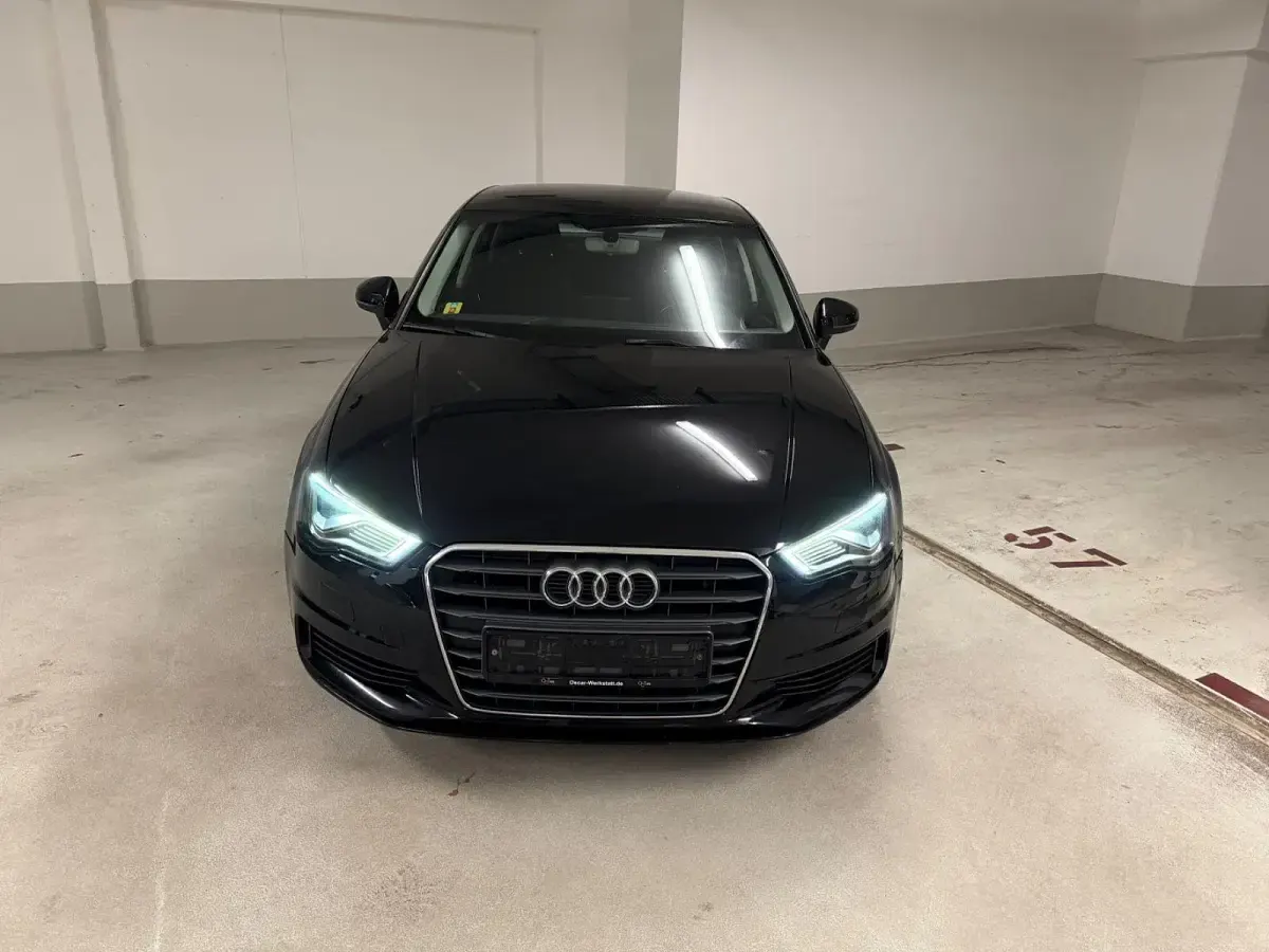 Gebraucht Audi A3 125 PS (91 kW) 2015 Schwarz Limousine