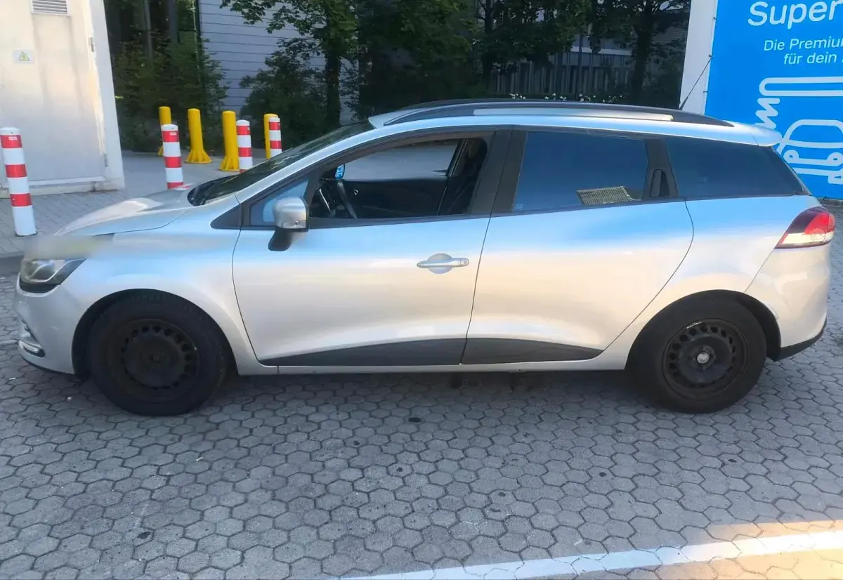 Gebraucht Renault Clio 75 PS (55 kW) 2016 Silber Kombi