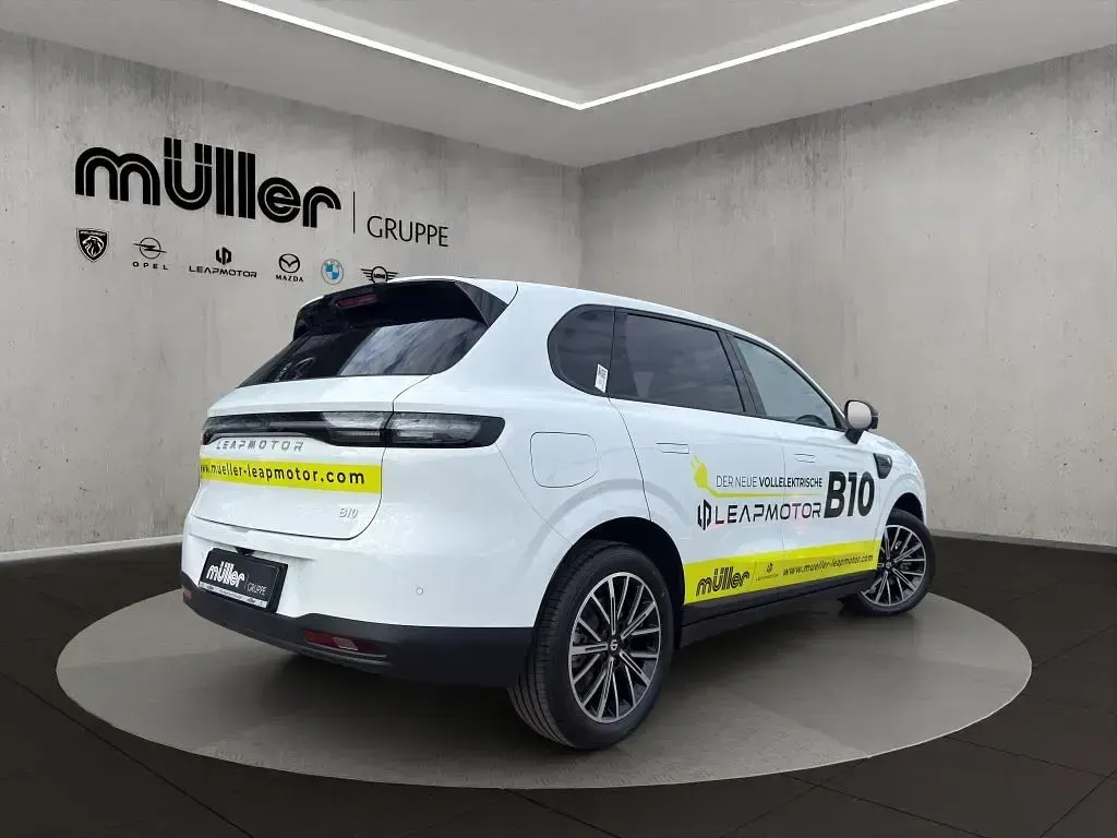 Usata Leapmotor B10 218 CV (160 kW) 2026 Bianco SUV