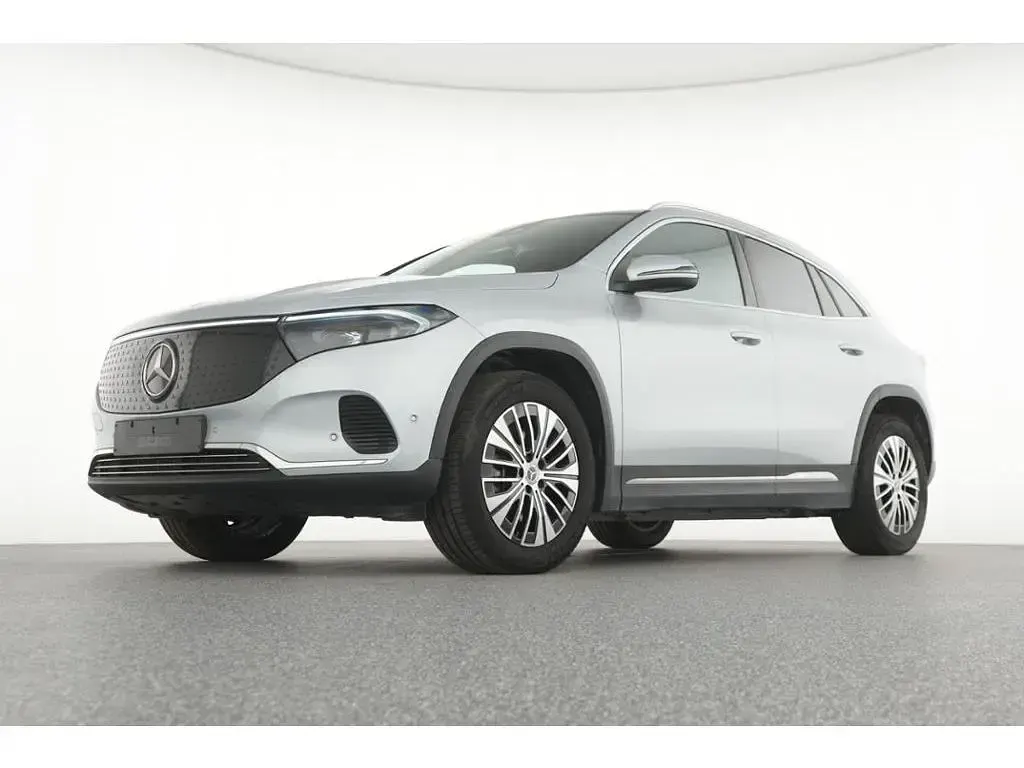 Gebraucht Mercedes EQA250 139 kW (190 PS) 2024 Hightechsilber (metallic) SUV