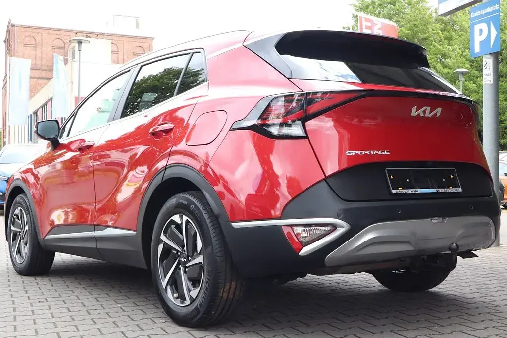 Gebraucht Kia Sportage 150 PS (110 kW) 2023 Rot SUV