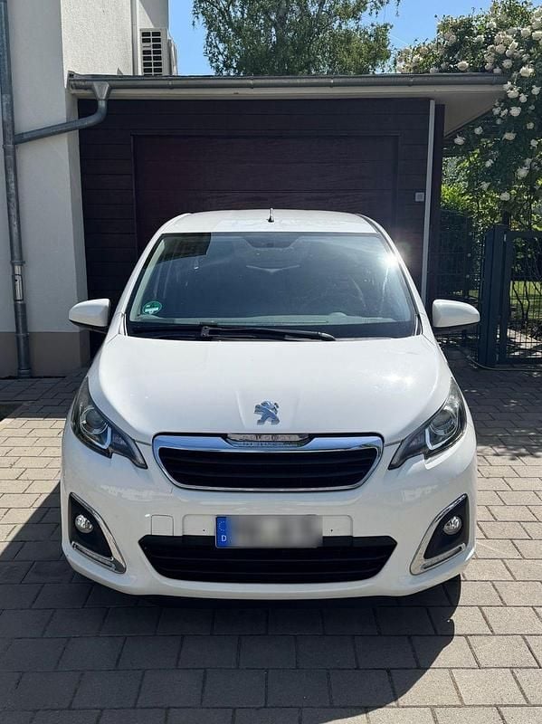 Weiß Gebraucht 2014 Peugeot 108 Allure Kleinwagen | 4.999 € (Fairer Preis) - Bild 1/4