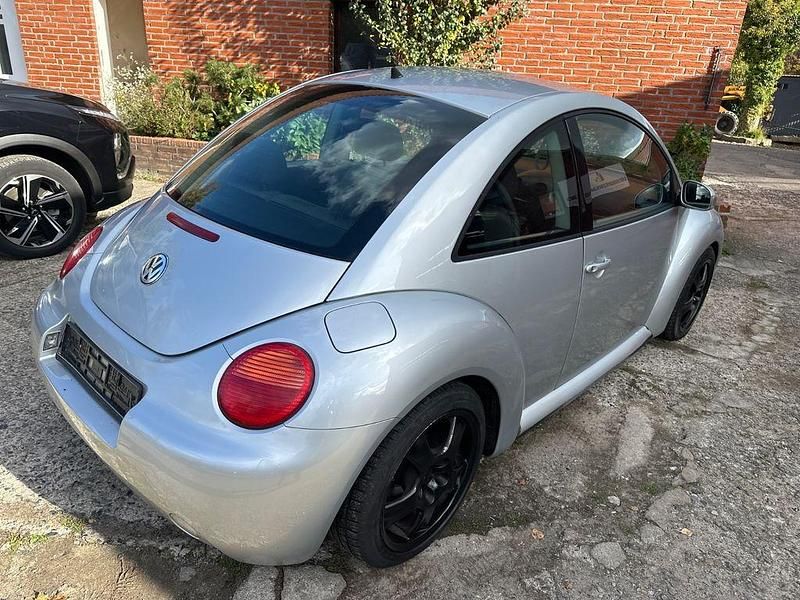 Silber Gebraucht 2005 VW Beetle Limousine | 2.900 € (Etwas zu teuer) - Bild 1/4