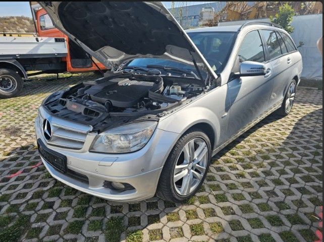 Silber Gebraucht 2010 Mercedes C200 Limousine | 4.500 € (Guter Preis) - Bild 1/4