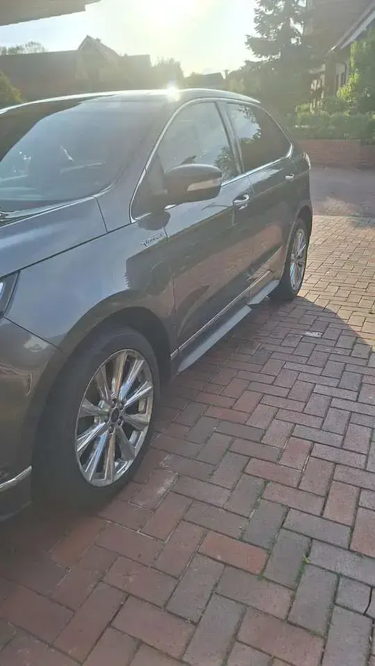 Gebraucht Ford Edge Vignale 209 PS (153 kW) 2018 Grau SUV