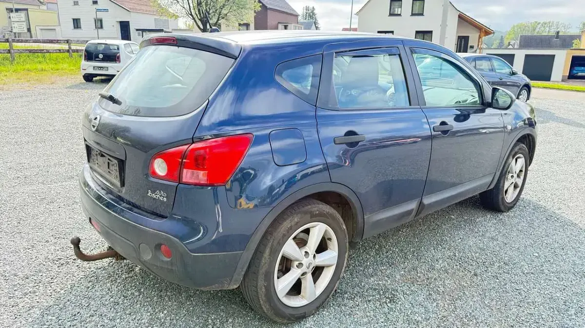 Gebraucht Nissan Qashqai Visia 114 PS (83 kW) 2010 Blue (m) SUV