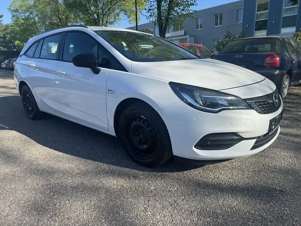 Usado Opel Astra Edition 105 HP (77 kW) 2021 Carrinha