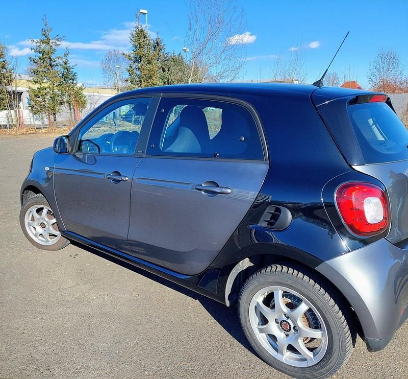 Gebraucht Smart ForFour 71 PS (52 kW) 2016 Silber Kleinwagen