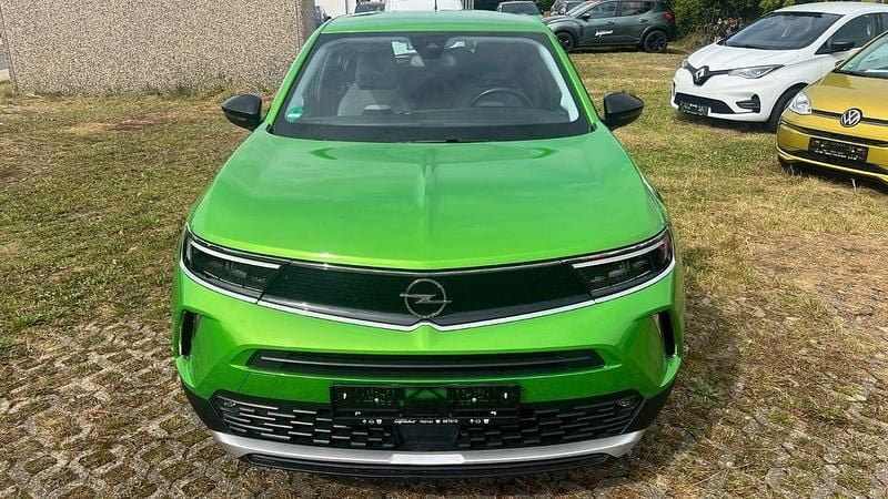 Grün Gebraucht 2022 Opel Mokka-e Elegance SUV | 16.300 € (Fairer Preis) - Bild 1/4