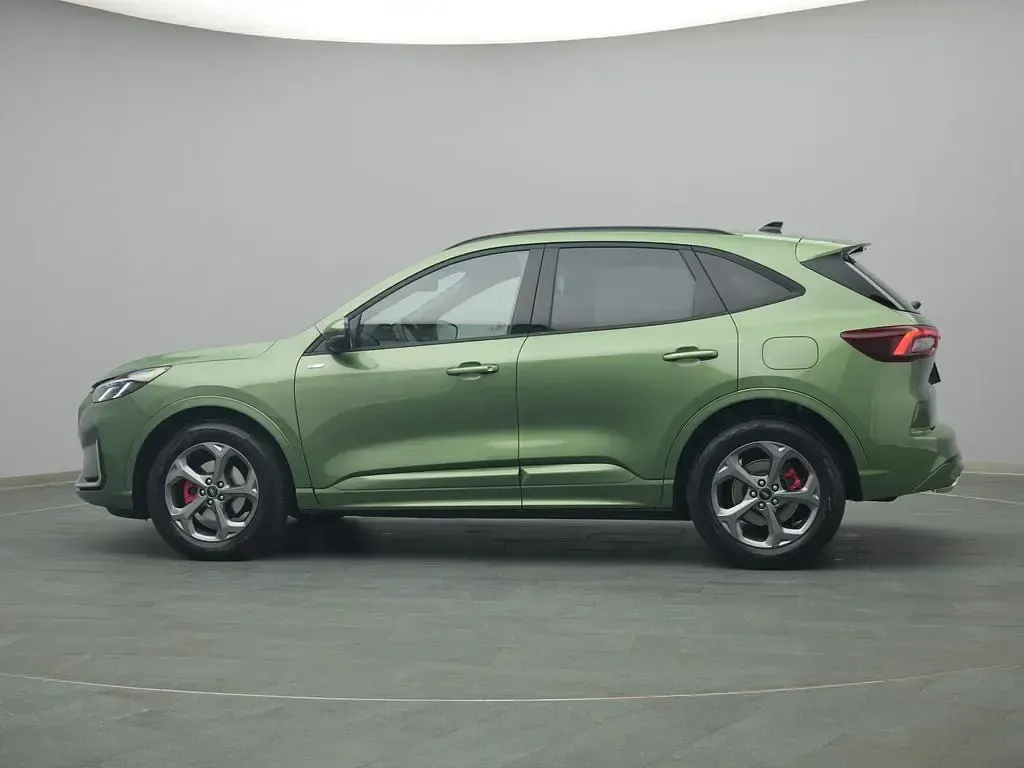 Neu Ford Kuga ST-Line X 186 PS (136 kW) 2025 Grün SUV