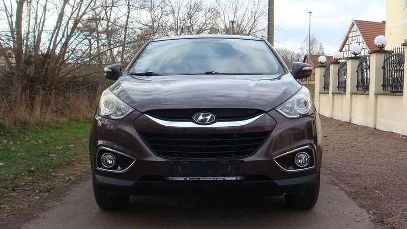 Gebraucht Hyundai ix35 Style 136 PS (100 kW) 2013 Braun SUV