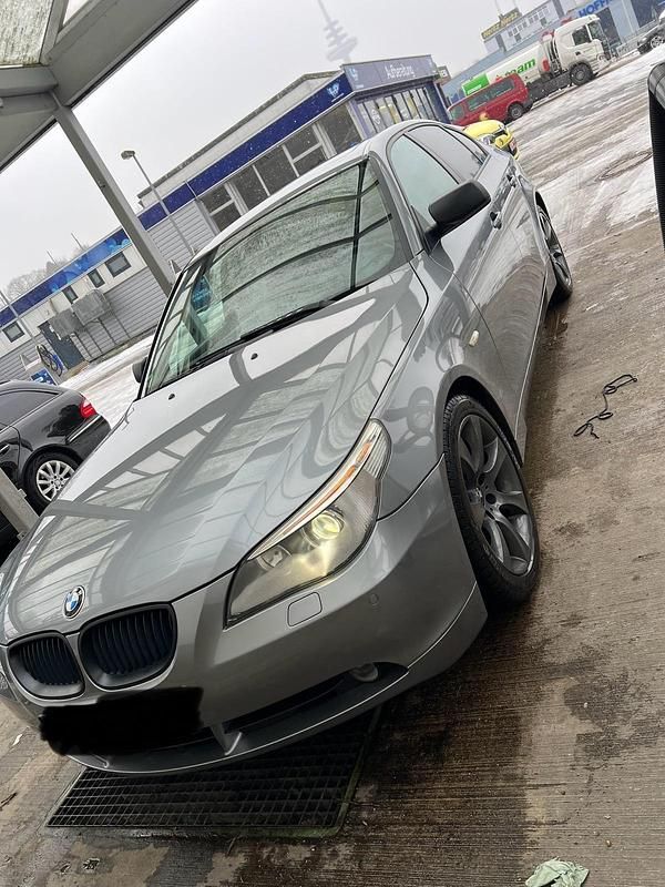 Gebraucht BMW 520 170 PS (125 kW) 2003 Grau Limousine
