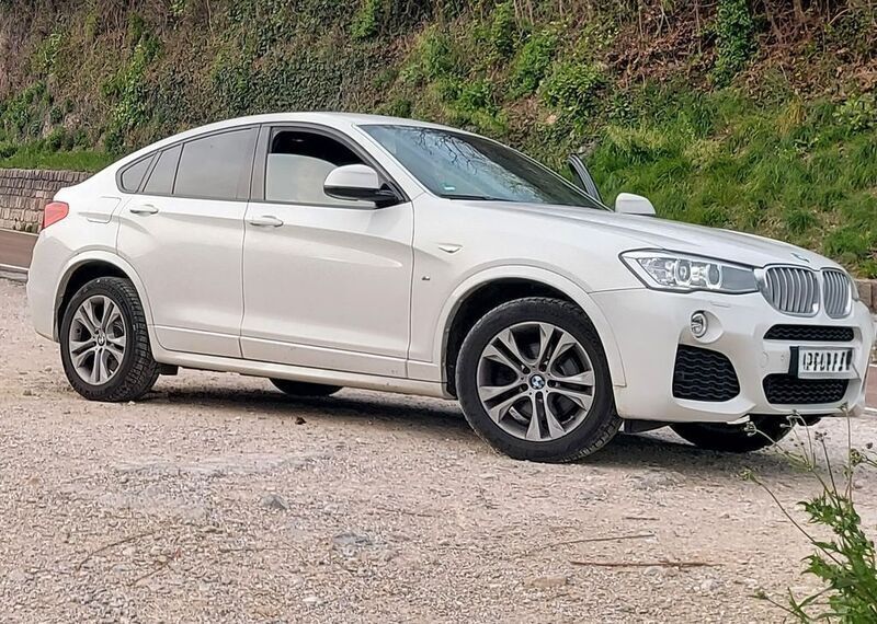 Weiß Gebraucht 2015 BMW X4 Performance SUV | 27.000 € (Fairer Preis) - Bild 1/4