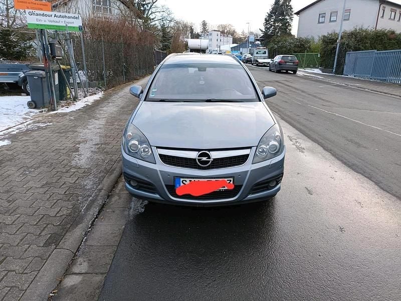 Grau Gebraucht 2007 Opel Vectra Kombi | 1.250 € (Fairer Preis) - Bild 1/4