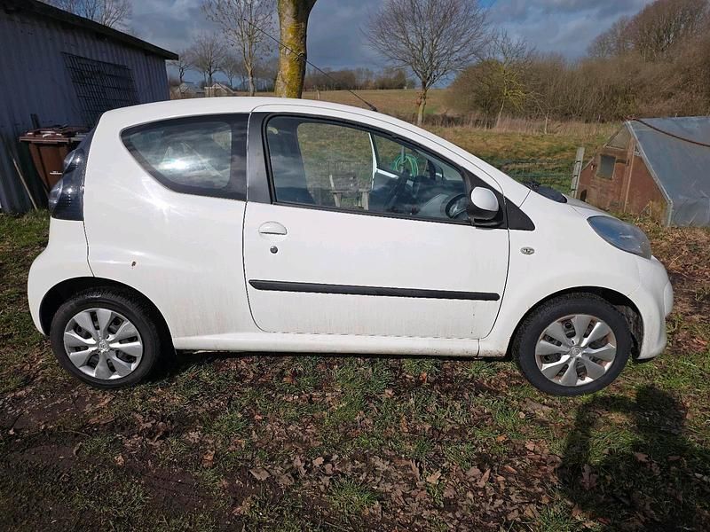 Gebraucht Citroën C1 68 PS (50 kW) 2012 Weiß Kleinwagen